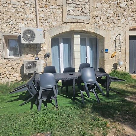 Gite Des Oliviers La Garde-Adhémar Exterior foto